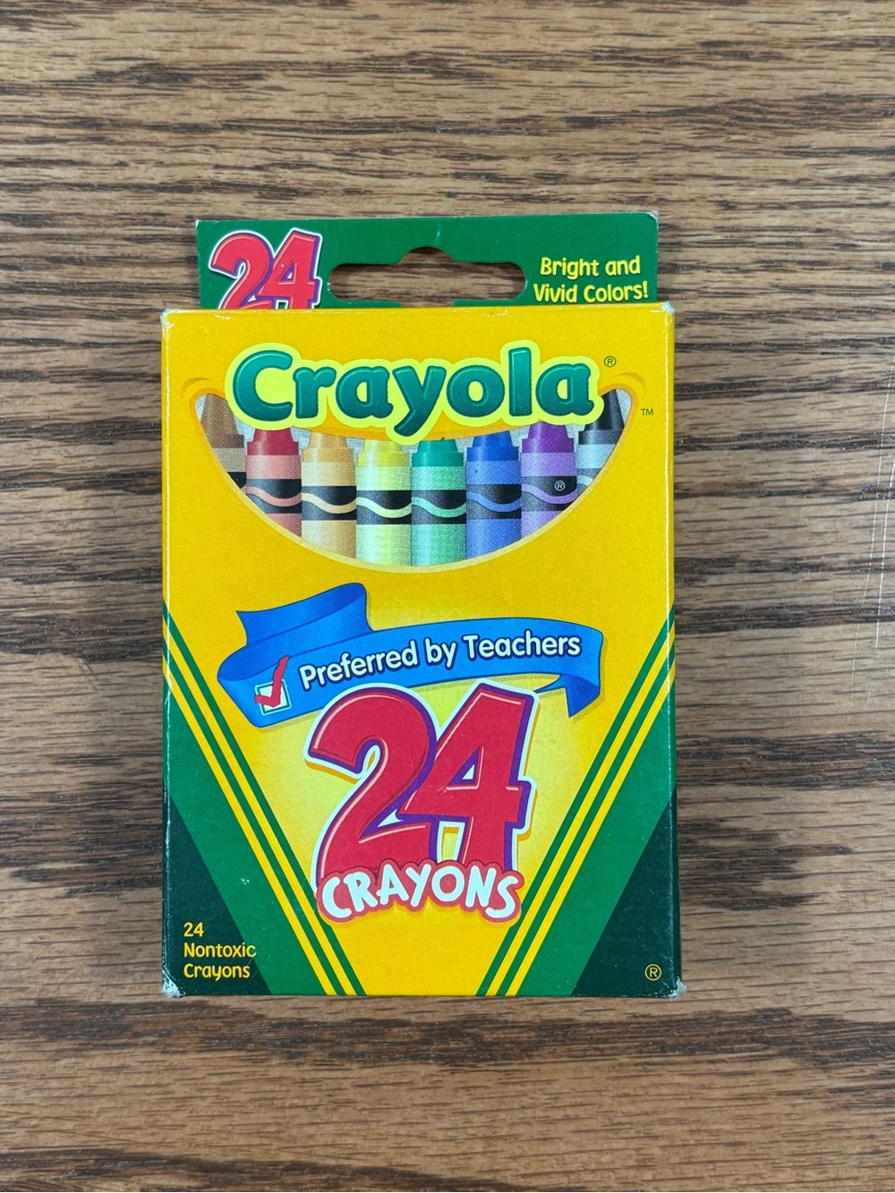 Vintage CRAYOLA 24 Pack Crayons Binney & Smith USA 2006 w/ retired Dandelion NOS